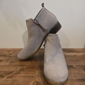 Tom's Suede Ankle Boots